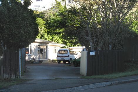 Photo of property in 44 Salford Street, Newlands, Wellington, 6037