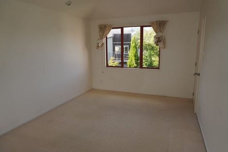 Photo of property in 2/72 Heathcote Road, Castor Bay, Auckland, 0620