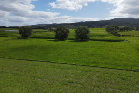 Photo of property in 1337 East Coast Road, Whakatiwai, Pokeno, 2473