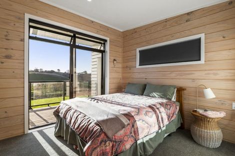 Photo of property in 86 Valley Road, Waitoki, 0871