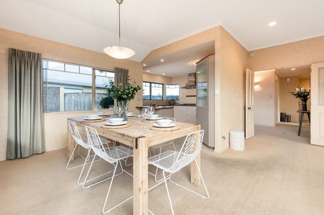 Photo of property in 37 Rosberg Place, Mount Maunganui, 3116