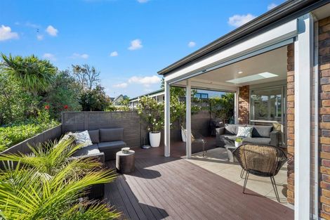 Photo of property in 232a Centreway Road, Orewa, 0931