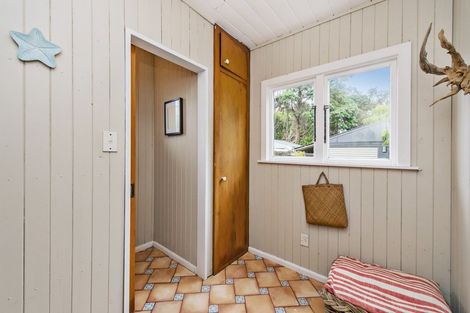Photo of property in 51 Kings Avenue, Waikuku Beach, 7402