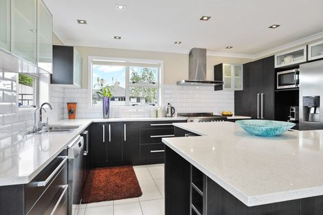 Photo of property in 17 Compton Grove, Huntington, Hamilton, 3210