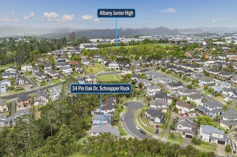 Photo of property in 34 Pin Oak Drive, Schnapper Rock, Auckland, 0632
