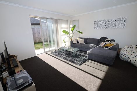 Photo of property in 16 Te Kio Crescent, Papamoa Beach, Papamoa, 3118