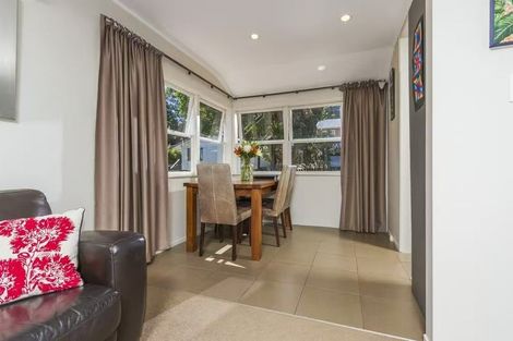 Photo of property in 12 Halberg Street, Glenfield, Auckland, 0629
