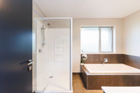 Photo of property in 7 Poplar Grove, Feilding, 4702