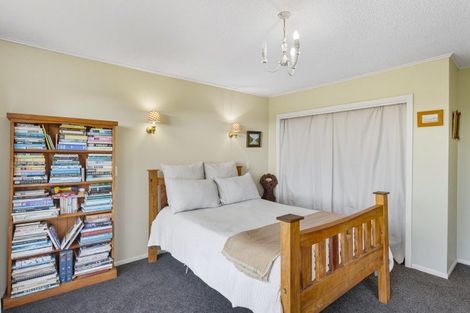 Photo of property in 79 Kawiu Road, Levin, 5510