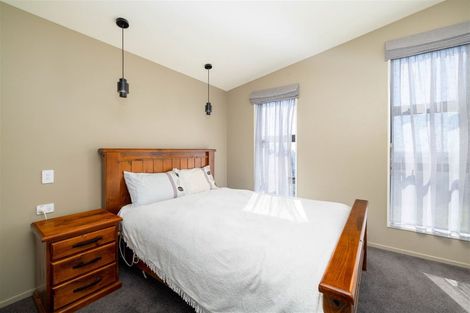 Photo of property in 3 Caldberg Close, Westmorland, Christchurch, 8025