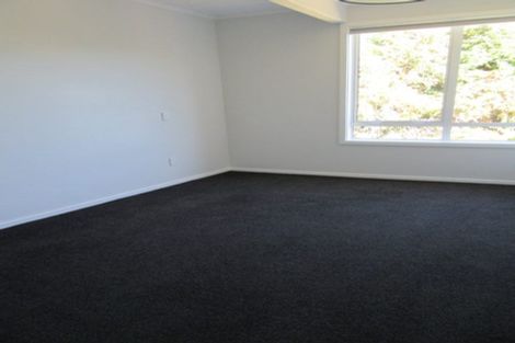 Photo of property in 1/12 Vista Crescent, Maoribank, Upper Hutt, 5018