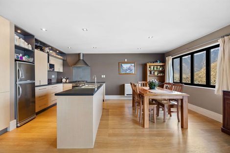 Photo of property in 105 Goldfield Heights, Queenstown, 9300