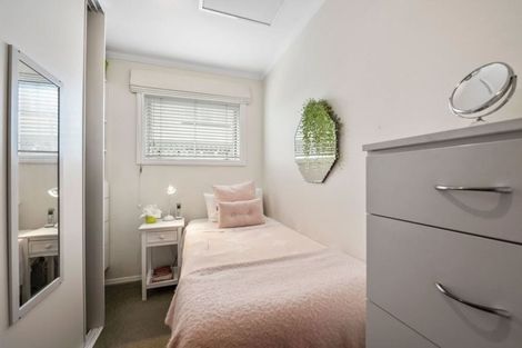 Photo of property in 9 Oak Street, Ebdentown, Upper Hutt, 5018