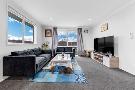 Photo of property in 16 Gibboney Place, Pokeno, 2402