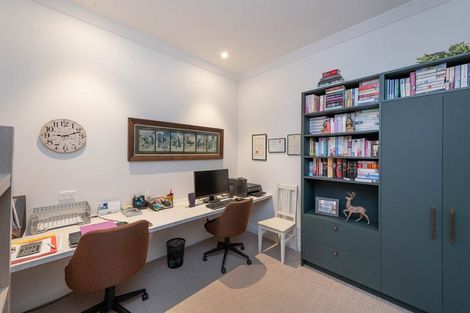 Photo of property in 11 Barclay Place, Wanaka, 9305