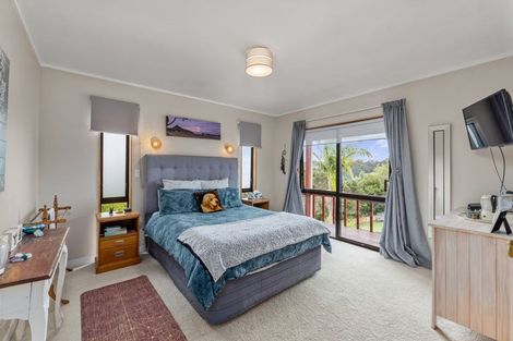 Photo of property in 11 Falls View Road, Haruru, 0204