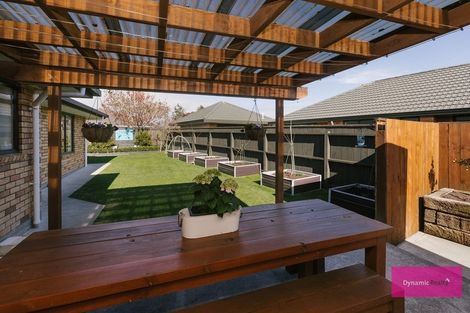 Photo of property in 10 Woodgate Court, Fitzherbert, Palmerston North, 4410