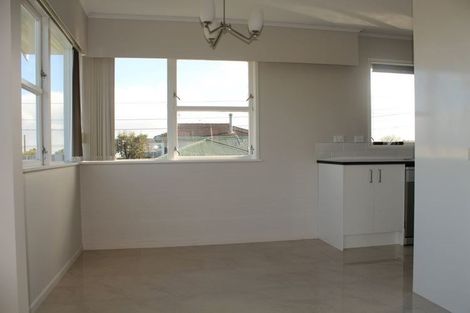 Photo of property in 123 Sandspit Road, Shelly Park, Auckland, 2014