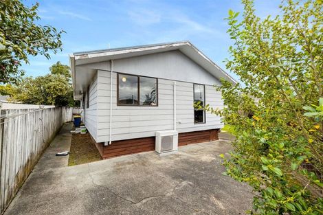 Photo of property in 1/63c Colwill Road, Massey, Auckland, 0614