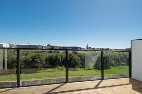 Photo of property in 7/22 Ashley Place, Papamoa Beach, Papamoa, 3118