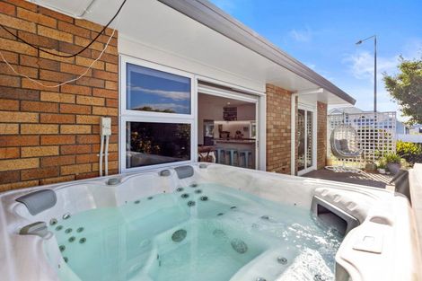 Photo of property in 142 Ngatai Road, Otumoetai, Tauranga, 3110