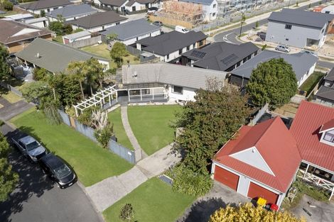 Photo of property in 8 Lorelei Place, Opaheke, Papakura, 2113