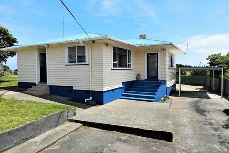 Photo of property in 5 Glenn Street, Castlecliff, Whanganui, 4501