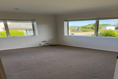 Photo of property in 33 Blue Heron Rise, Stanmore Bay, Whangaparaoa, 0932