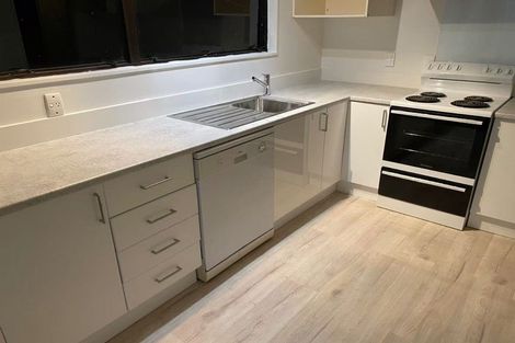 Photo of property in 24b Barberton Terrace, Red Hill, Papakura, 2110