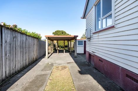 Photo of property in 15 Marama Crescent, Spotswood, New Plymouth, 4310