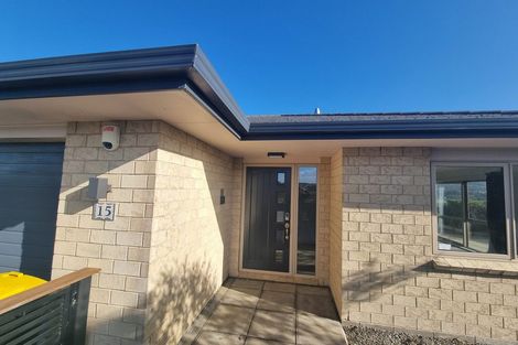 Photo of property in 15 Epic Way, Newlands, Wellington, 6037