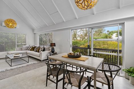 Photo of property in 2/225 Beach Haven Road, Beach Haven, Auckland, 0626