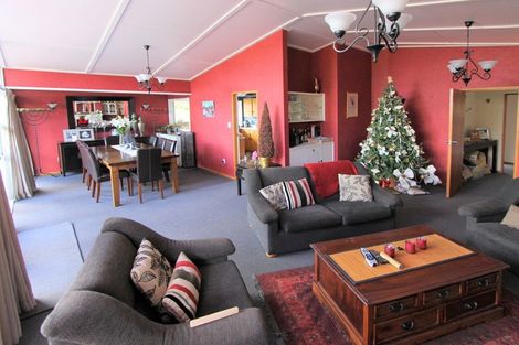 Photo of property in 12 Hilden Place, Hilltop, Taupo, 3330