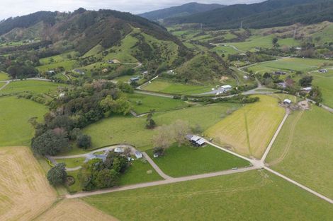 Photo of property in 132 South Manakau Road, Manakau, Otaki, 5583