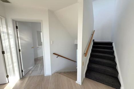 Photo of property in 1/80 Knights Road, Rothesay Bay, Auckland, 0630