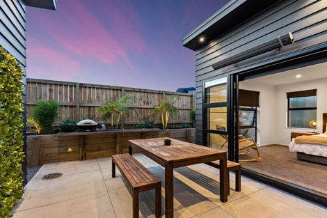 Photo of property in 22 Trevally Place, Snells Beach, 0920