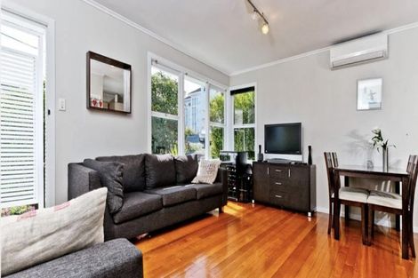 Photo of property in 1/37 Esmonde Road, Takapuna, Auckland, 0622