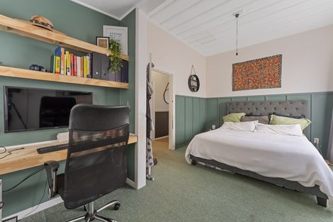 Photo of property in 8 London Street, Eltham, 4322