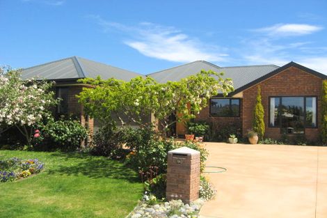 Photo of property in 9 Anglem Way, Northwood, Christchurch, 8051