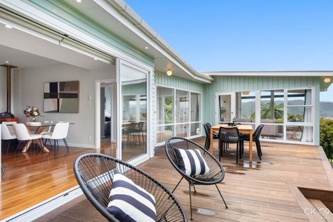 Photo of property in 34 Miromiro Road, Normandale, Lower Hutt, 5010