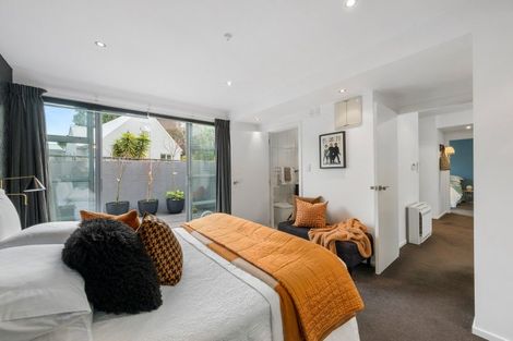 Photo of property in 1/5 Whareora Terrace, Cashmere, Christchurch, 8022