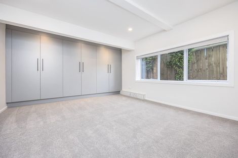 Photo of property in 939a East Coast Road, Torbay, Auckland, 0630