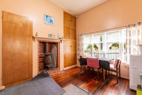 Photo of property in 18 Rawhiti Street, Dannevirke, 4930