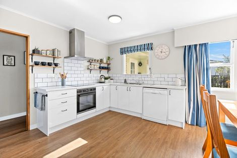 Photo of property in 2a Sherwood Road, Onerahi, Whangarei, 0110