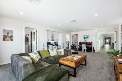 Photo of property in 87 Rutherford Drive, Waikanae Beach, Waikanae, 5036