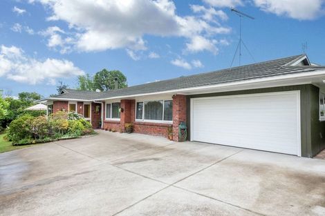 Photo of property in 15 La Perouse Street, Botany Downs, Auckland, 2010