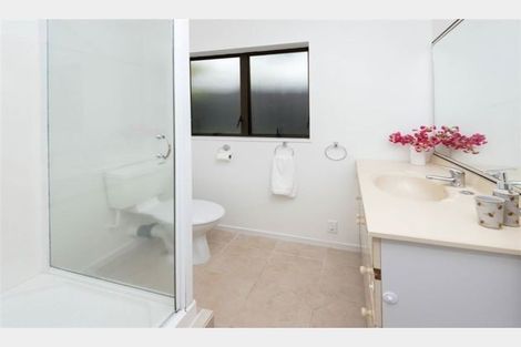 Photo of property in 53 Mirrabooka Avenue, Botany Downs, Auckland, 2010