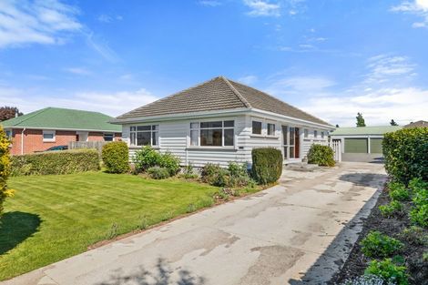 Photo of property in 861 Main North Road, Belfast, Christchurch, 8051