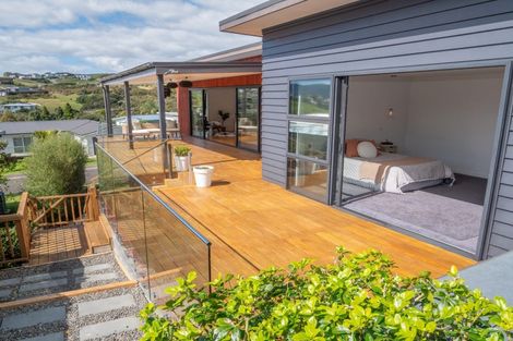 Photo of property in 5 Frangipani Street, Cable Bay, 0420