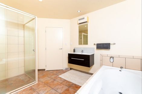 Photo of property in 145 Milton Road, Bluff Hill, Napier, 4110